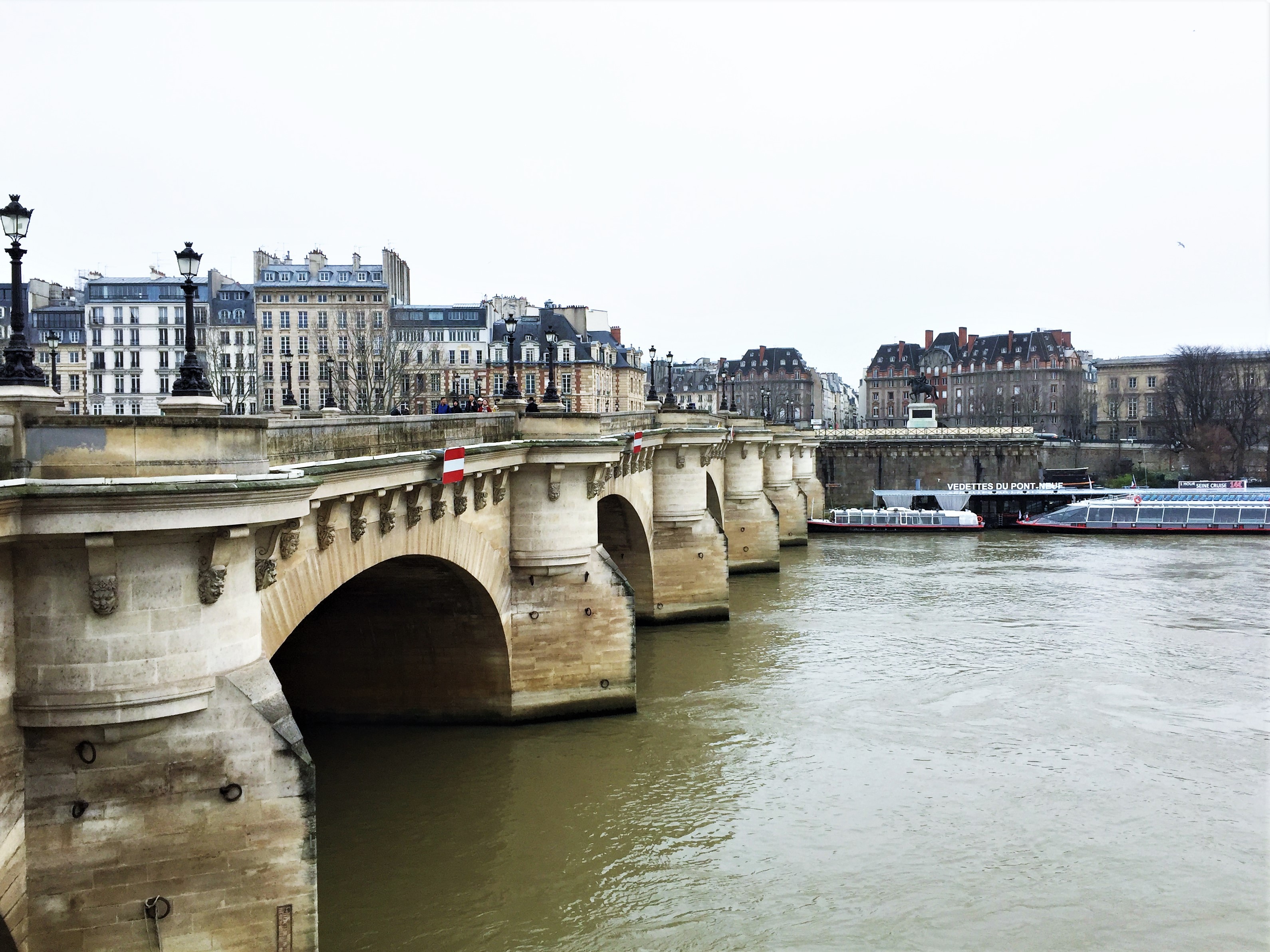 Paris für Anfänger – klassischer Sightseeing Trip im Kurzformat