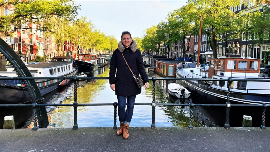 amsterdam gracht dora